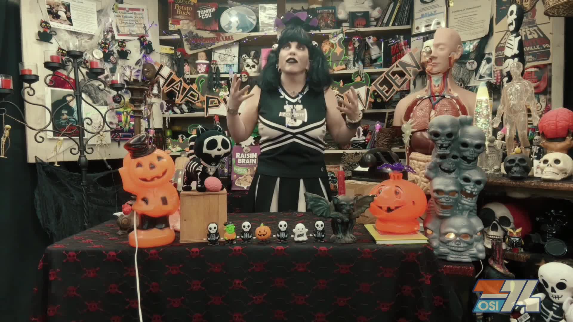 Thumbnail image for Sally The Zombie Cheerleader - Dead Alive Halloween