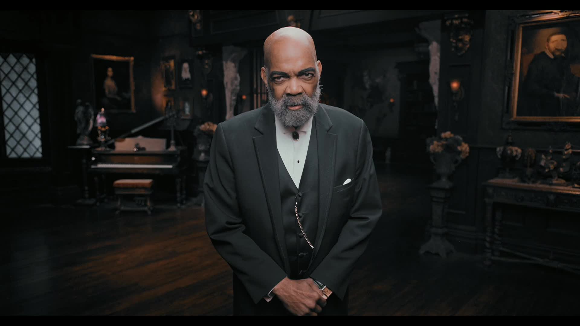 Livingston Presents The Hidden Hand (1942)