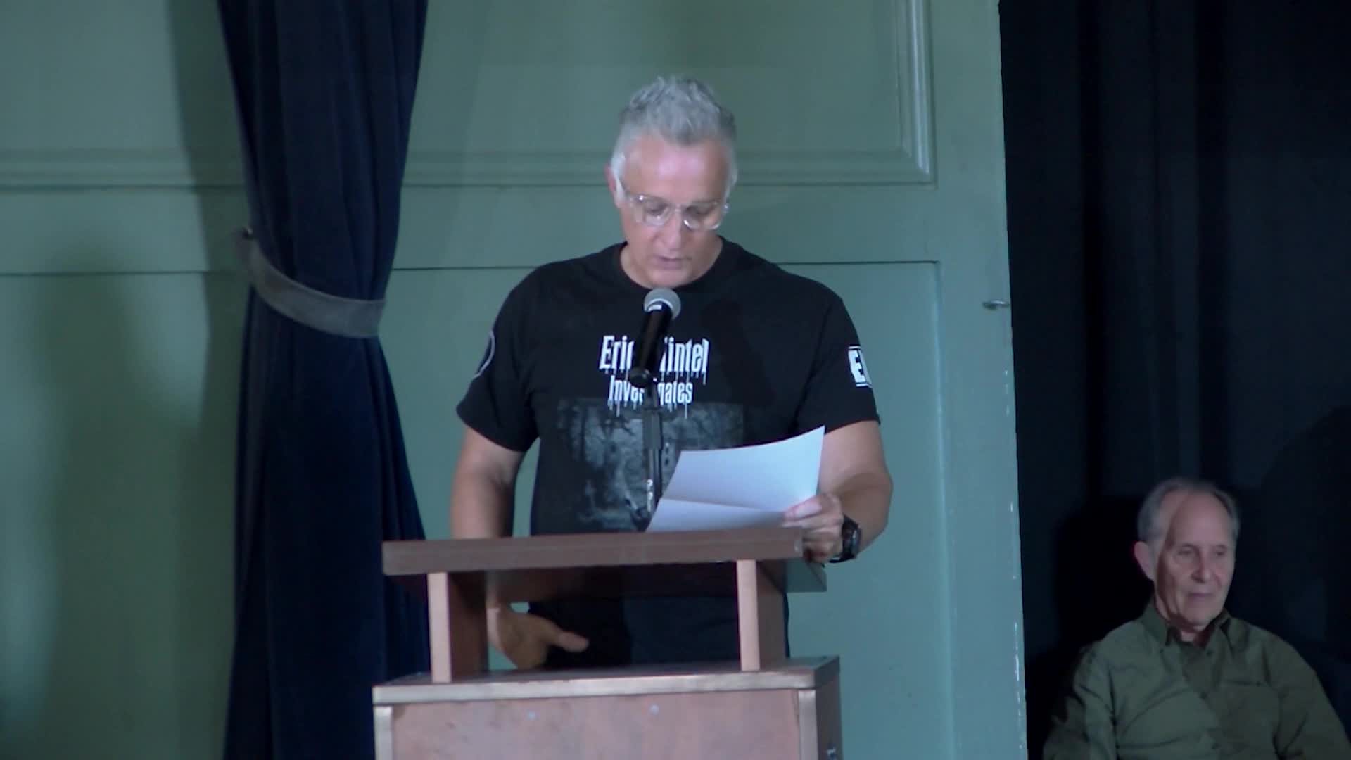 Exeter UFO Festival - Peter Robbins presents The Graphics and The Classics