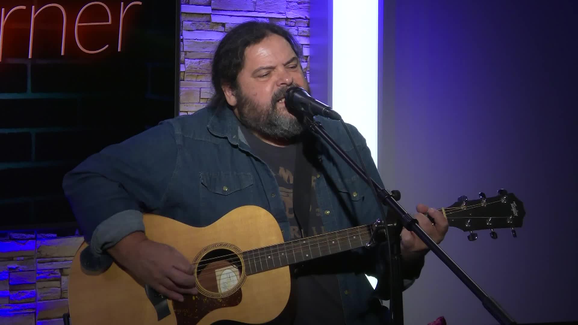 Artist Corner with Two Rads